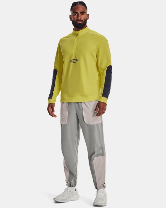 Camiseta con media cremallera UA Run Trail para hombre, Yellow, pdpMainDesktop image number 2